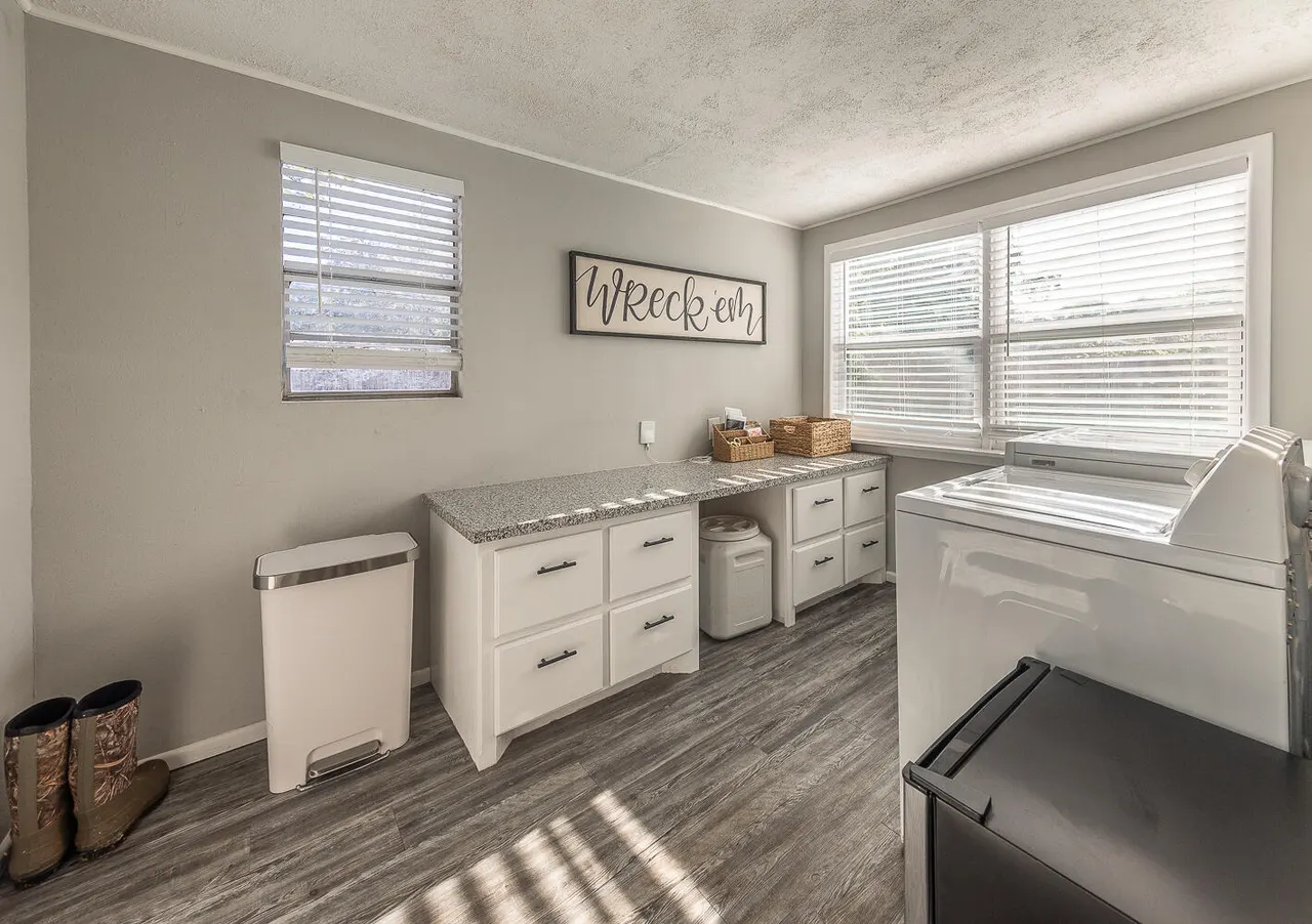 Photo 9 — 4206 42nd Street, Lubbock, TX 79413