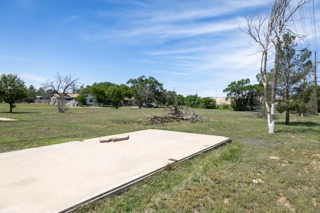 Photo 6 — 305 E Quinn Street, Lubbock, TX 79403
