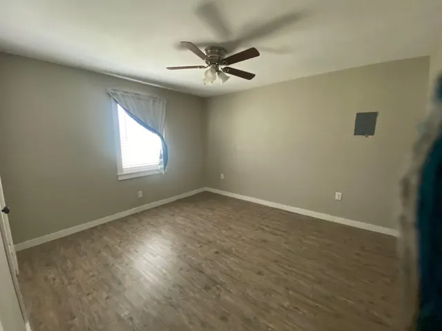 Photo 8 — 207 E 5th Street, Sundown, TX 79372