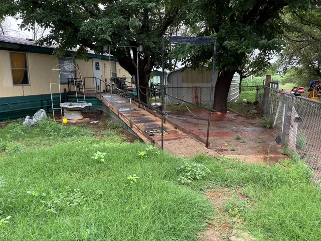 Photo 2 — 8106 County Rd 5840, Shallowater, TX 79363