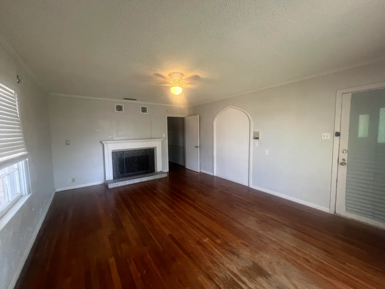 Photo 8 — 2424 33rd Street, Lubbock, TX 79411