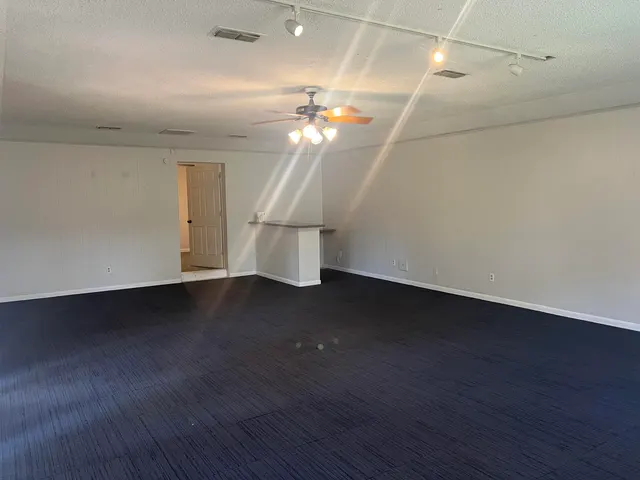 Photo 6 — 2424 33rd Street, Lubbock, TX 79411