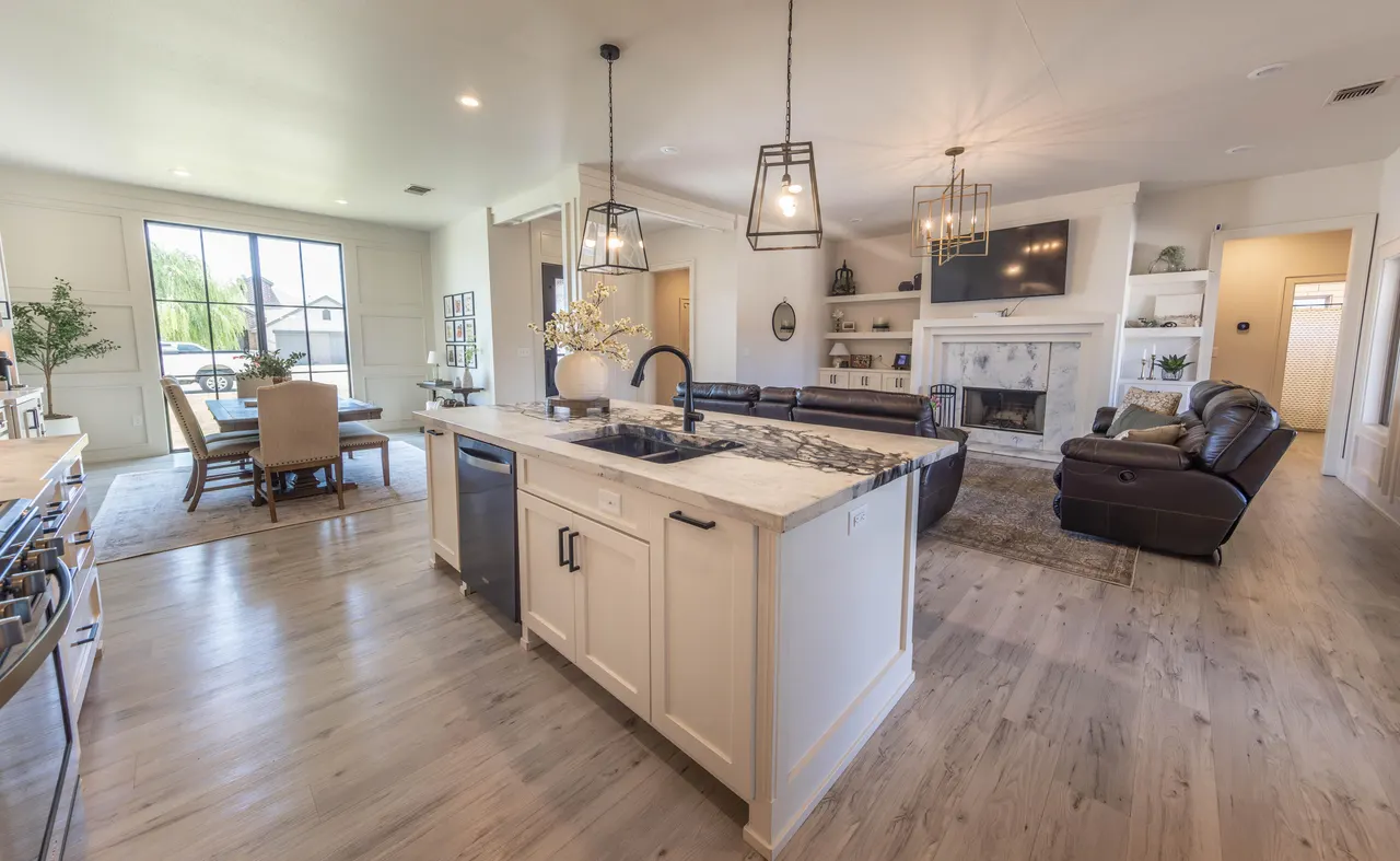 Photo 2 — 1127 16th Street, Shallowater, TX 79363