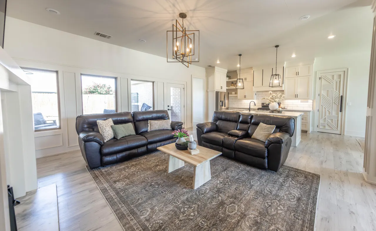 Photo 3 — 1127 16th Street, Shallowater, TX 79363