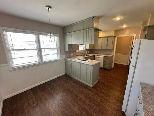 Photo 6 — 2507 52nd Street, Lubbock, TX 79413