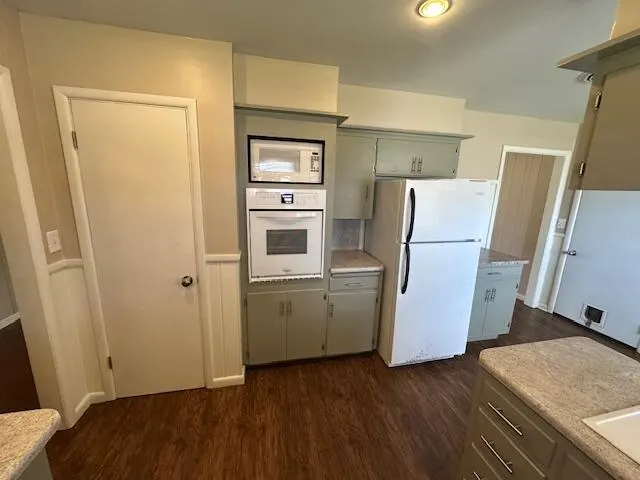 Photo 5 — 2507 52nd Street, Lubbock, TX 79413