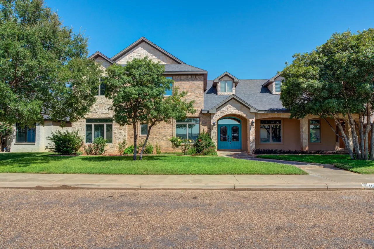 Front exterior — 1102 N 14th Street, Wolfforth, TX 79382