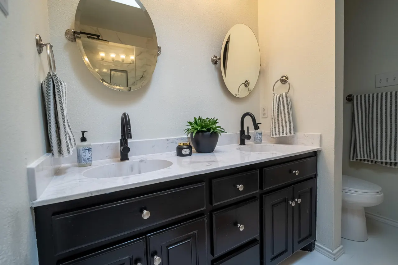 Photo 7 — 603 15th Street, Shallowater, TX 79363