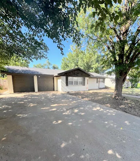 Photo 3 — 4720 31st Street, Lubbock, TX 79410