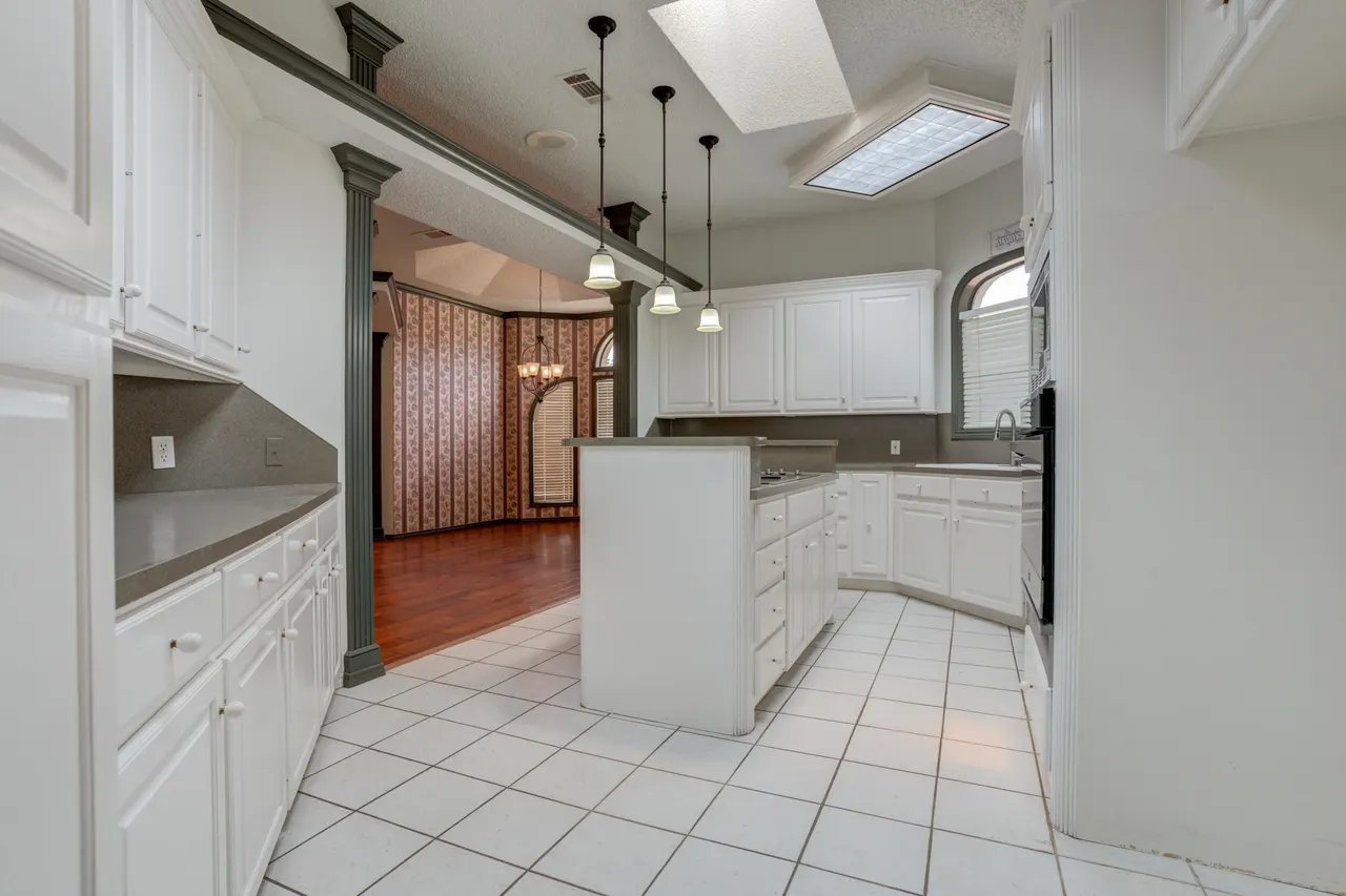 Photo 16 — 2037 Buffalo Drive, Levelland, TX 79336