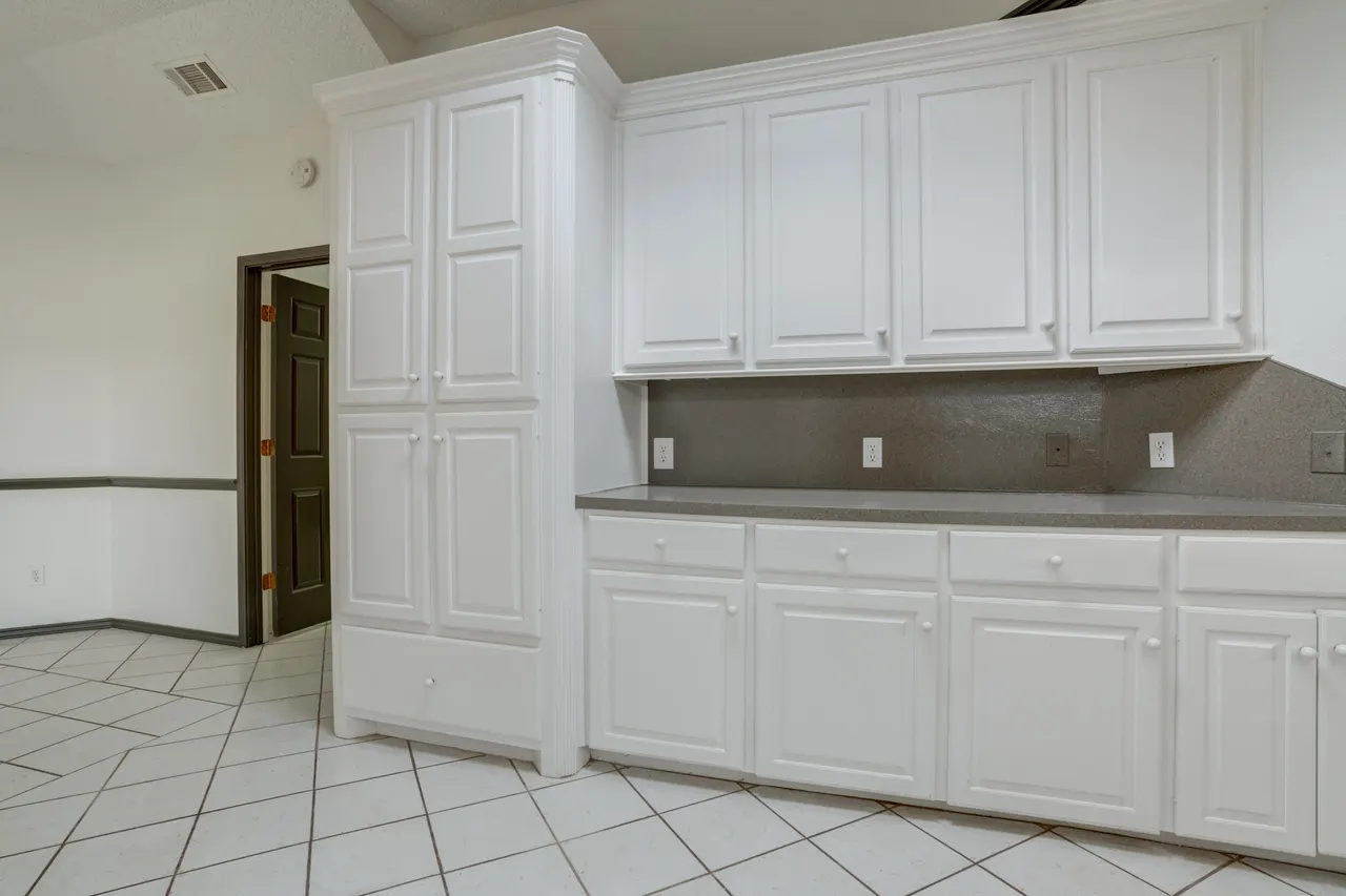 Photo 22 — 2037 Buffalo Drive, Levelland, TX 79336
