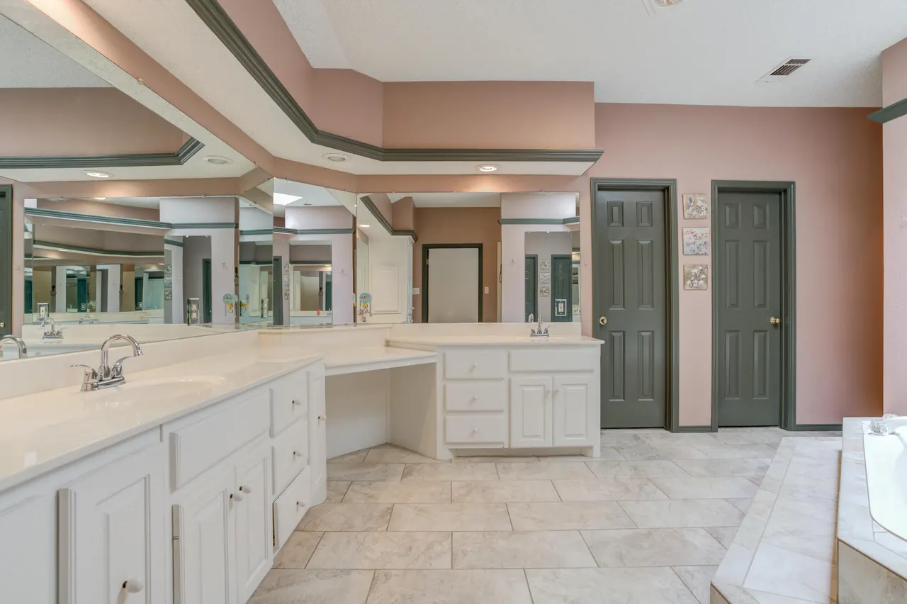 Photo 38 — 2037 Buffalo Drive, Levelland, TX 79336