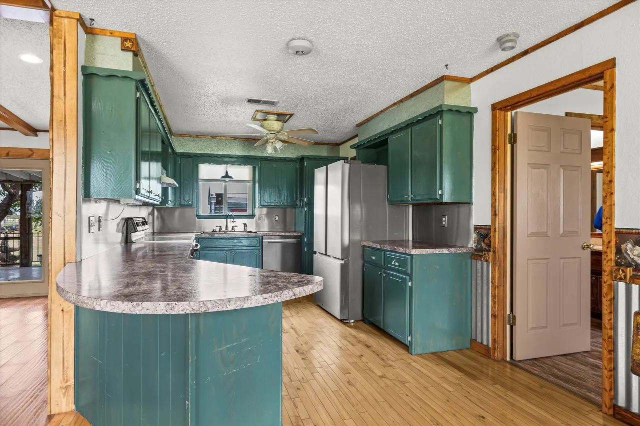 Photo 6 — 1203 S Auburn Avenue, New Deal, TX 79403