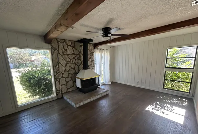 Photo 3 — 2417 32nd Street, Lubbock, TX 79411