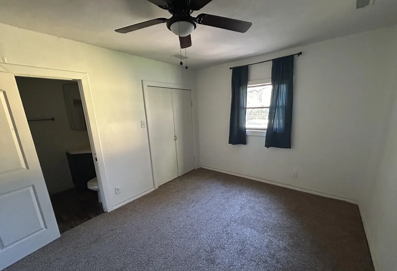 Photo 12 — 2417 32nd Street, Lubbock, TX 79411