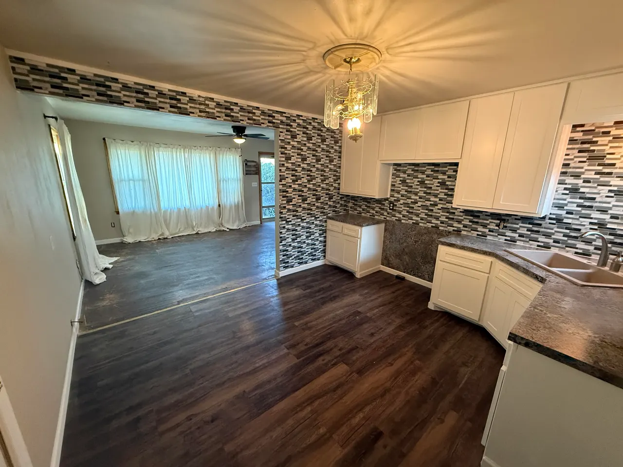 Photo 12 — 1102 Avenue B, Plains, TX 79355