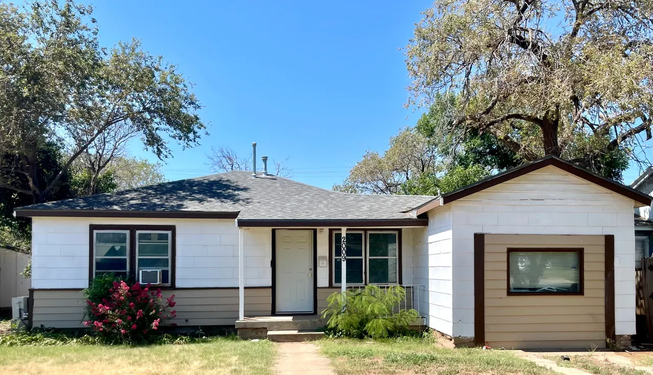 Front exterior — 2009 64th Street, Lubbock, TX 79412
