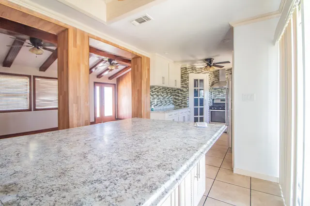 Photo 8 — 225 W Birch Avenue, Muleshoe, TX 79347