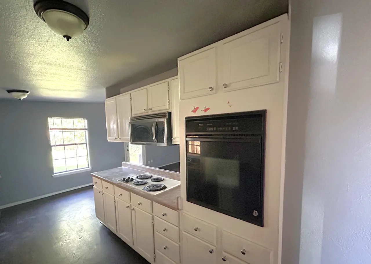 Photo 8 — 4616 44th Street, Lubbock, TX 79414