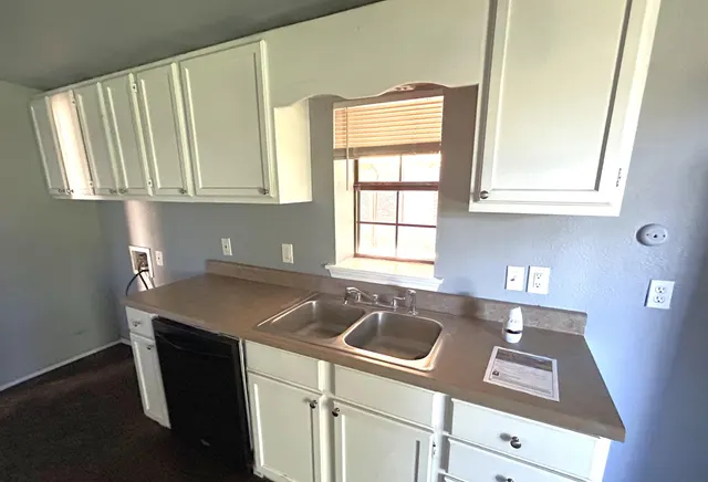 Photo 7 — 4616 44th Street, Lubbock, TX 79414