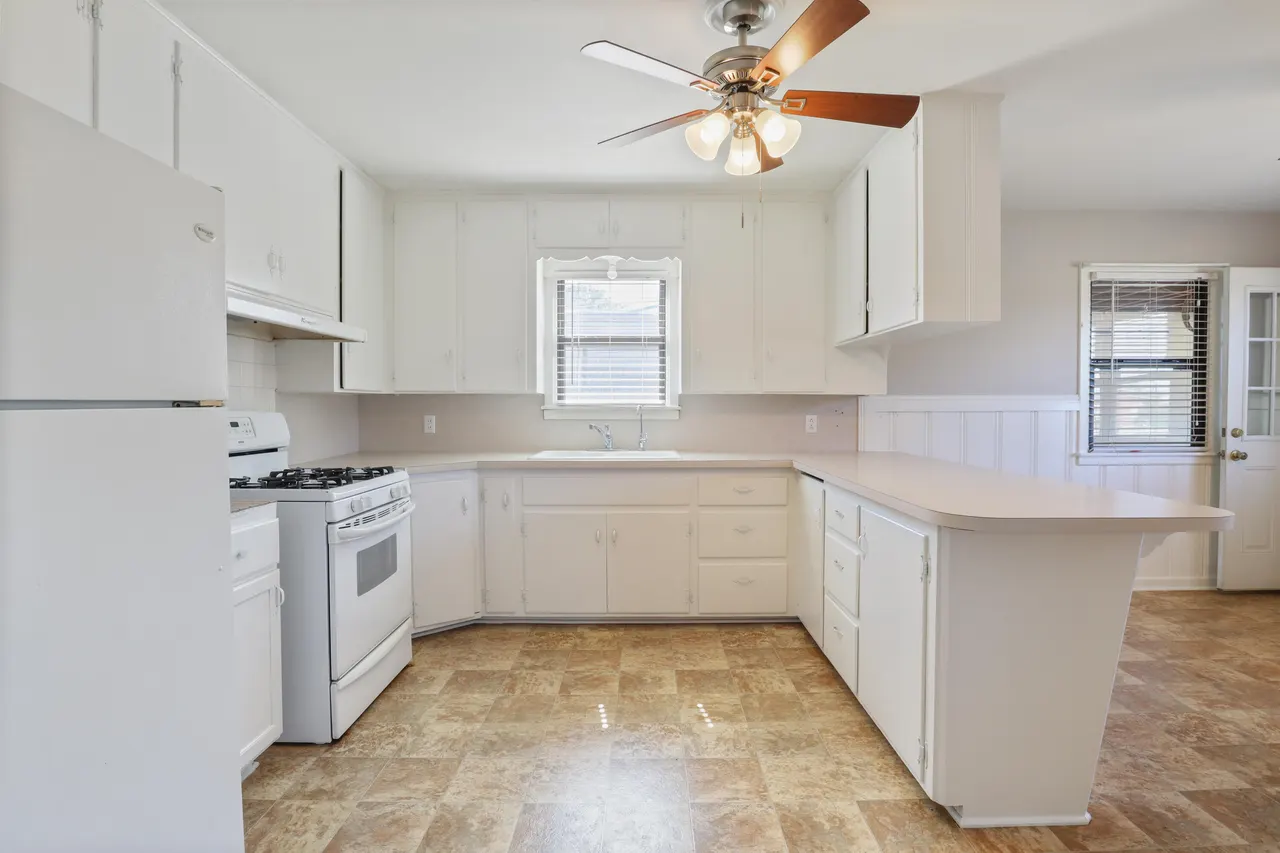 Photo 5 — 511 6th Street, Wolfforth, TX 79382