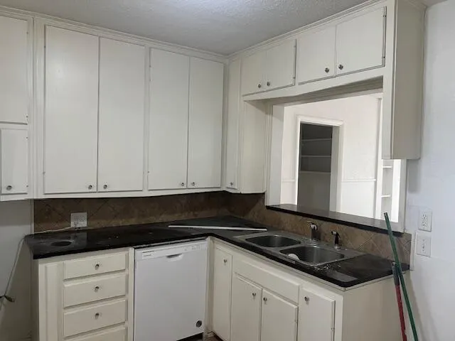 Photo 8 — 2809 Elgin Avenue, Lubbock, TX 79410