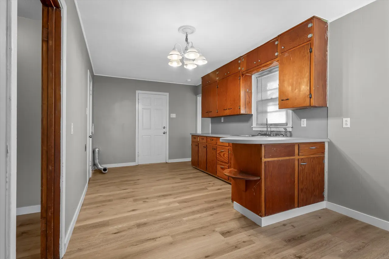 Photo 6 — 410 11th Street, Levelland, TX 79336