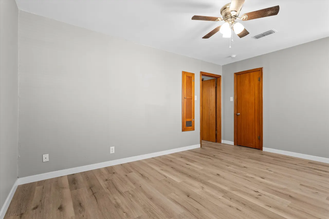 Photo 12 — 410 11th Street, Levelland, TX 79336