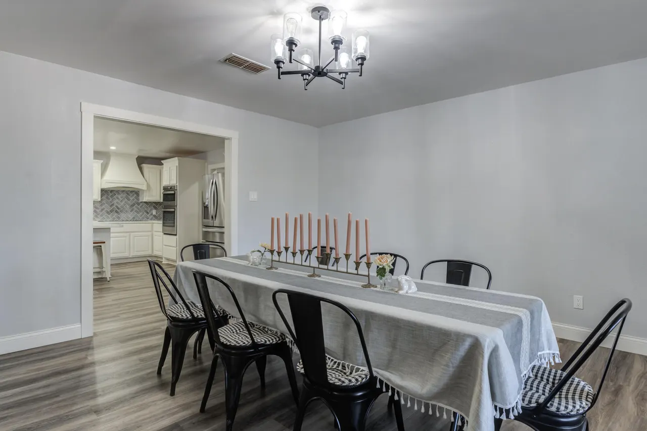 Photo 11 — 1702 E Broadway Street, Brownfield, TX 79316