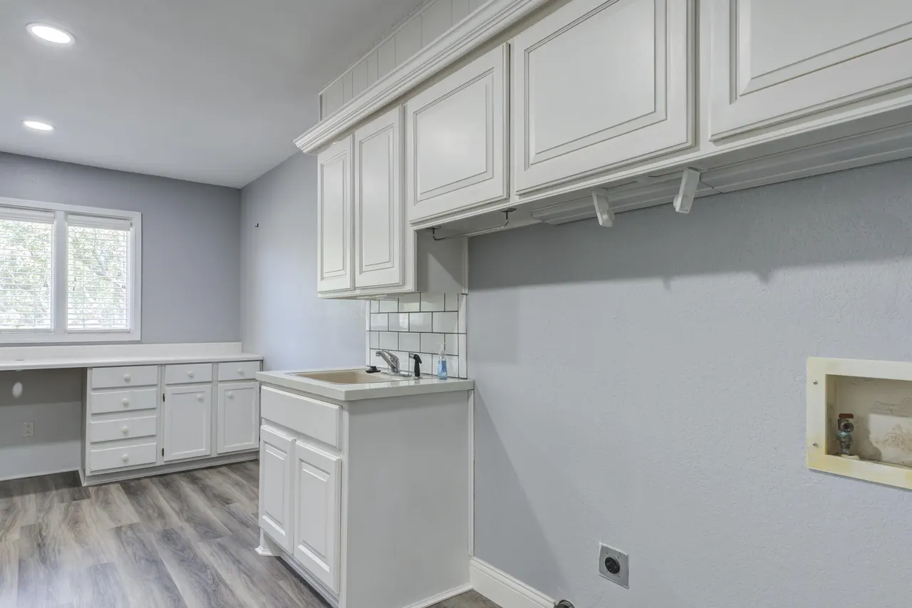 Photo 48 — 1702 E Broadway Street, Brownfield, TX 79316