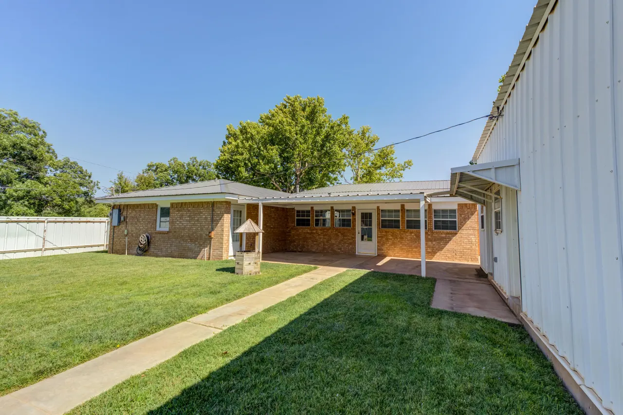 Photo 53 — 1702 E Broadway Street, Brownfield, TX 79316