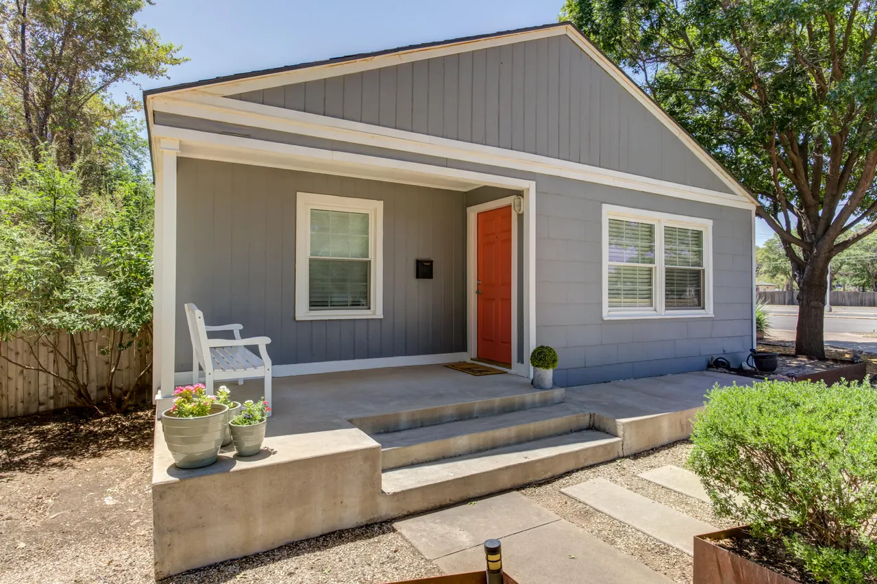 Photo 3 — 3317 24th Street, Lubbock, TX 79410