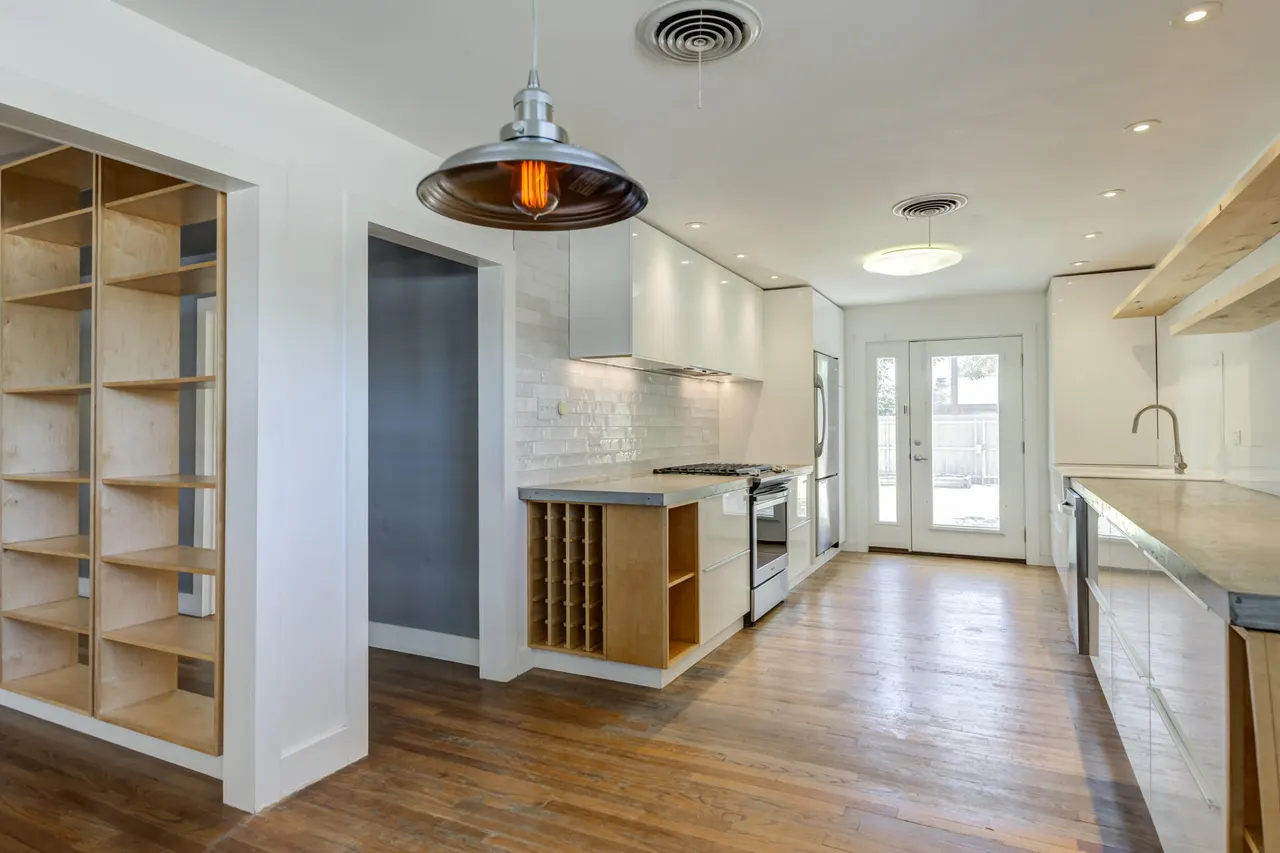 Photo 11 — 3317 24th Street, Lubbock, TX 79410