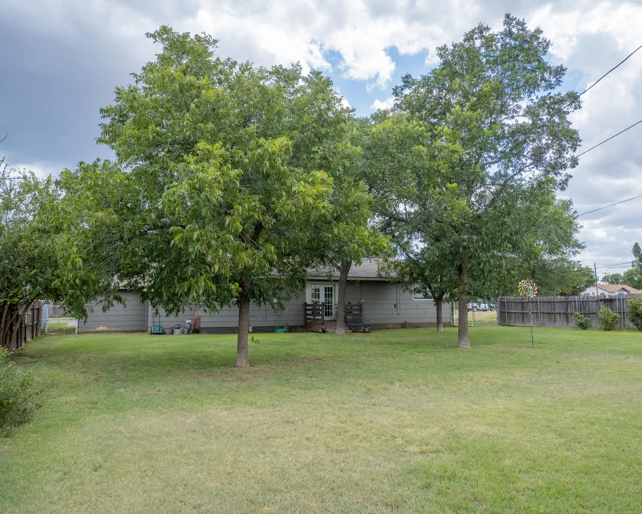 Photo 25 — 708 W 13th Street, Post, TX 79356