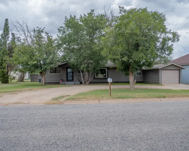 Photo 2 — 708 W 13th Street, Post, TX 79356