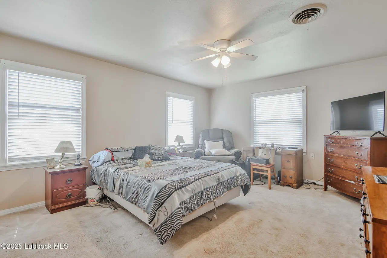 Photo 15 — 515 E 16th Street, Littlefield, TX 79339