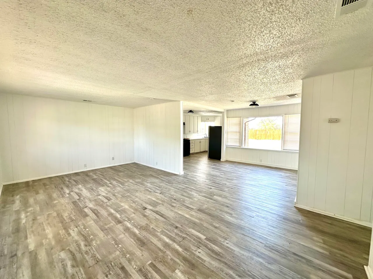 Photo 5 — 1827 8th Street, Levelland, TX 79336