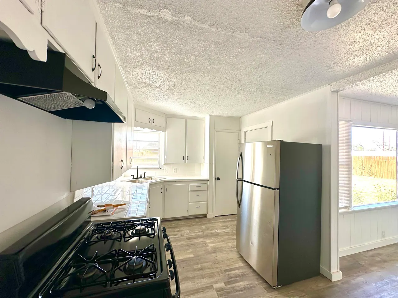 Photo 10 — 1827 8th Street, Levelland, TX 79336