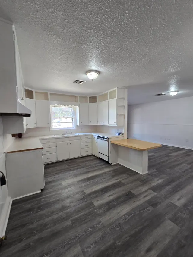 Photo 2 — 807 N 12th Street, Lamesa, TX 79331