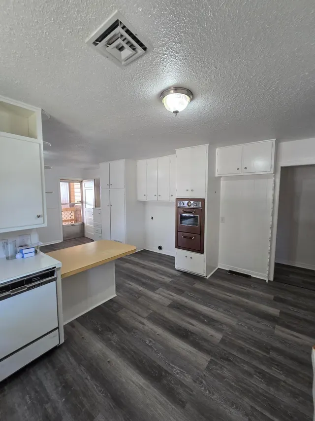 Photo 4 — 807 N 12th Street, Lamesa, TX 79331