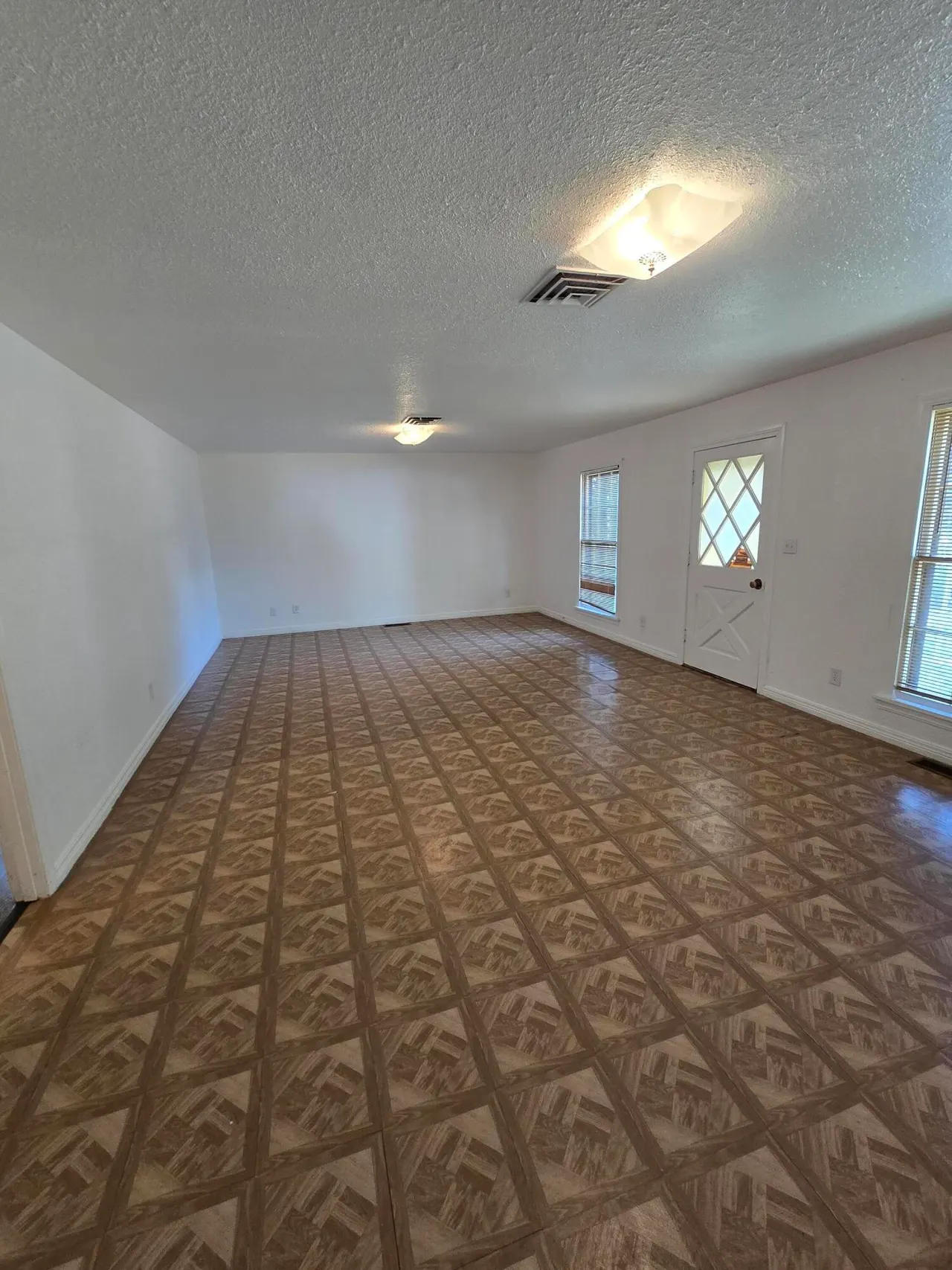 Photo 6 — 807 N 12th Street, Lamesa, TX 79331