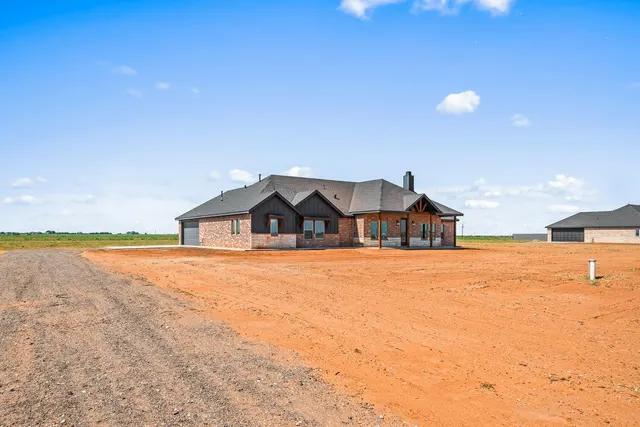 Photo 2 — 8117 County Rd 6100, Shallowater, TX 79363