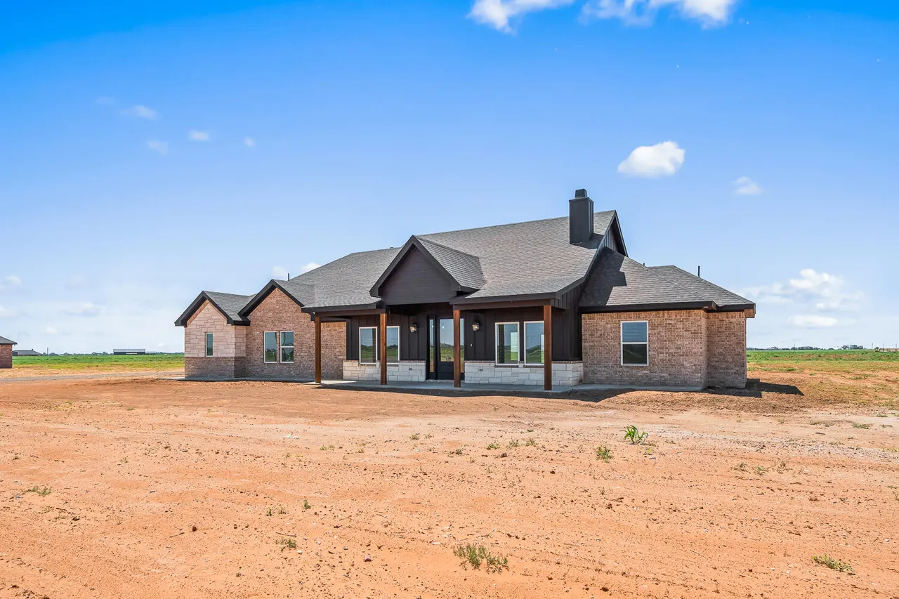 Photo 4 — 8207 County Rd 6100, Shallowater, TX 79363