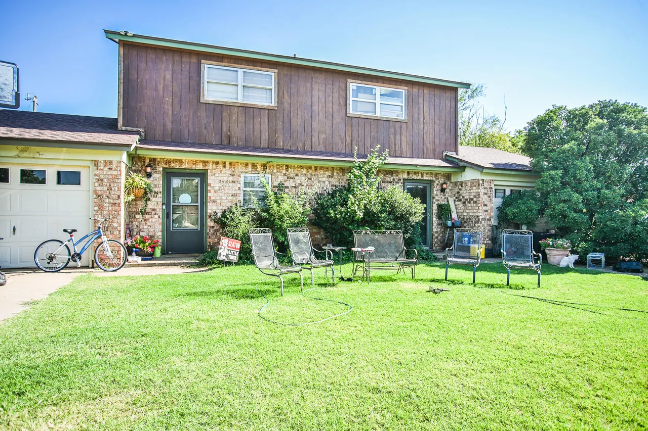 Photo 2 — 1315 Quaker Street, Slaton, TX 79364