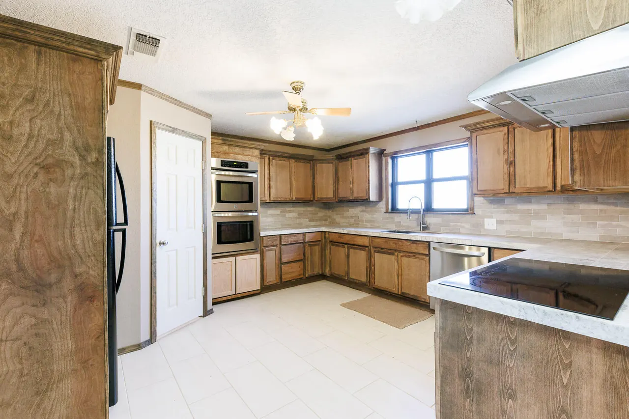 Photo 3 — 1182 US-385, Brownfield, TX 79316