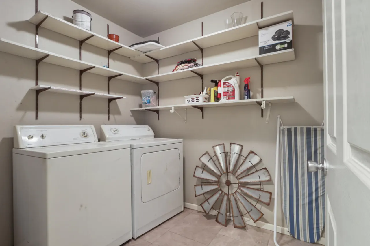 Photo 5 — 2203 37th Street, Lubbock, TX 79412