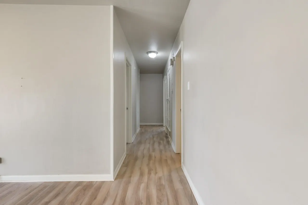 Photo 6 — 2203 37th Street, Lubbock, TX 79412