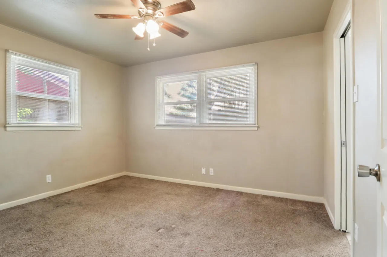 Photo 8 — 2203 37th Street, Lubbock, TX 79412
