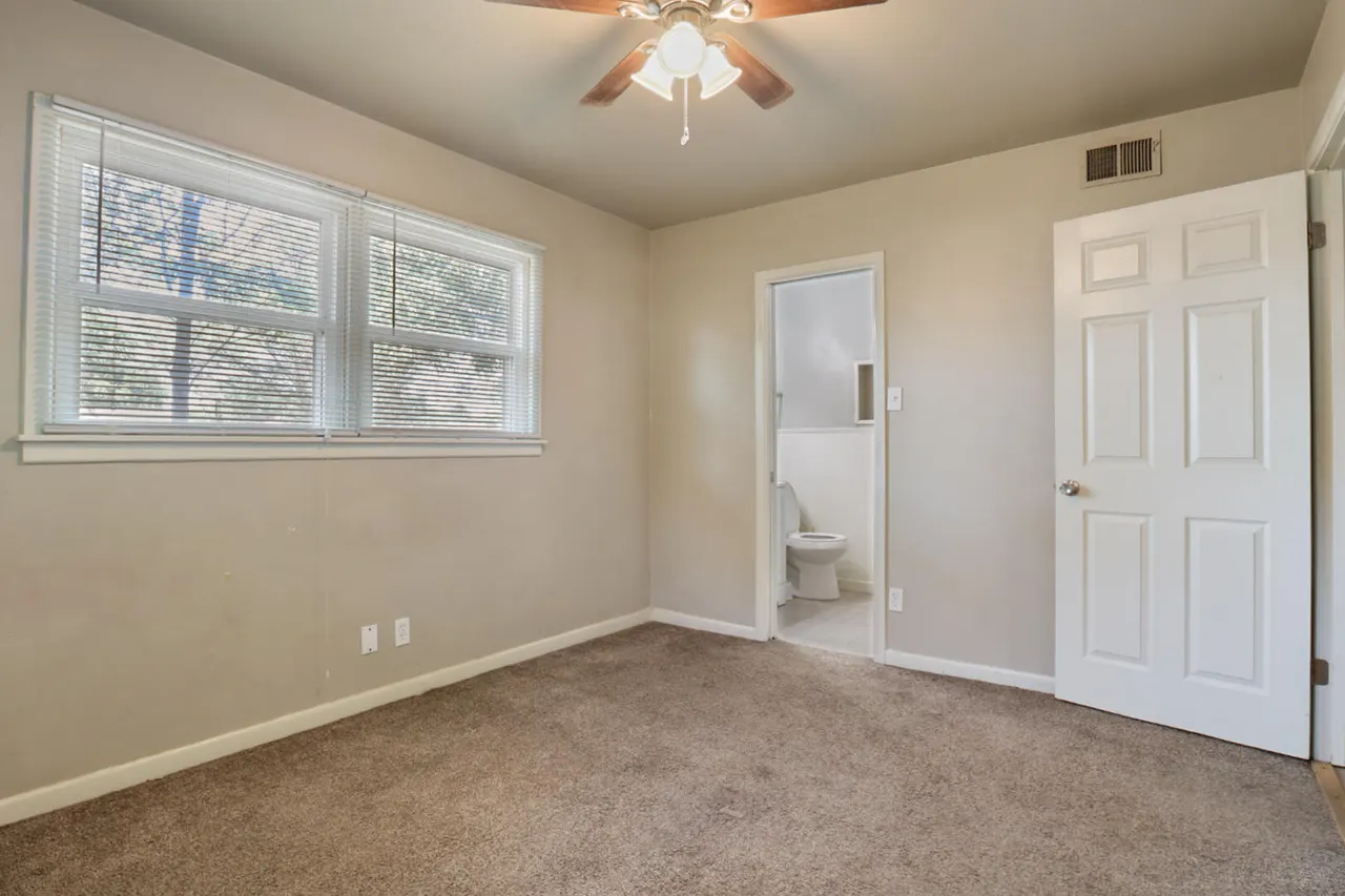 Photo 7 — 2203 37th Street, Lubbock, TX 79412
