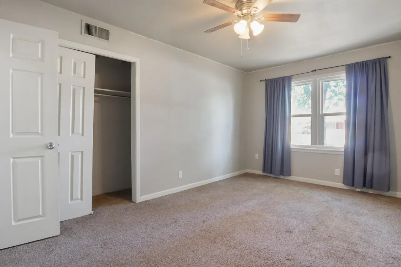 Photo 10 — 2203 37th Street, Lubbock, TX 79412